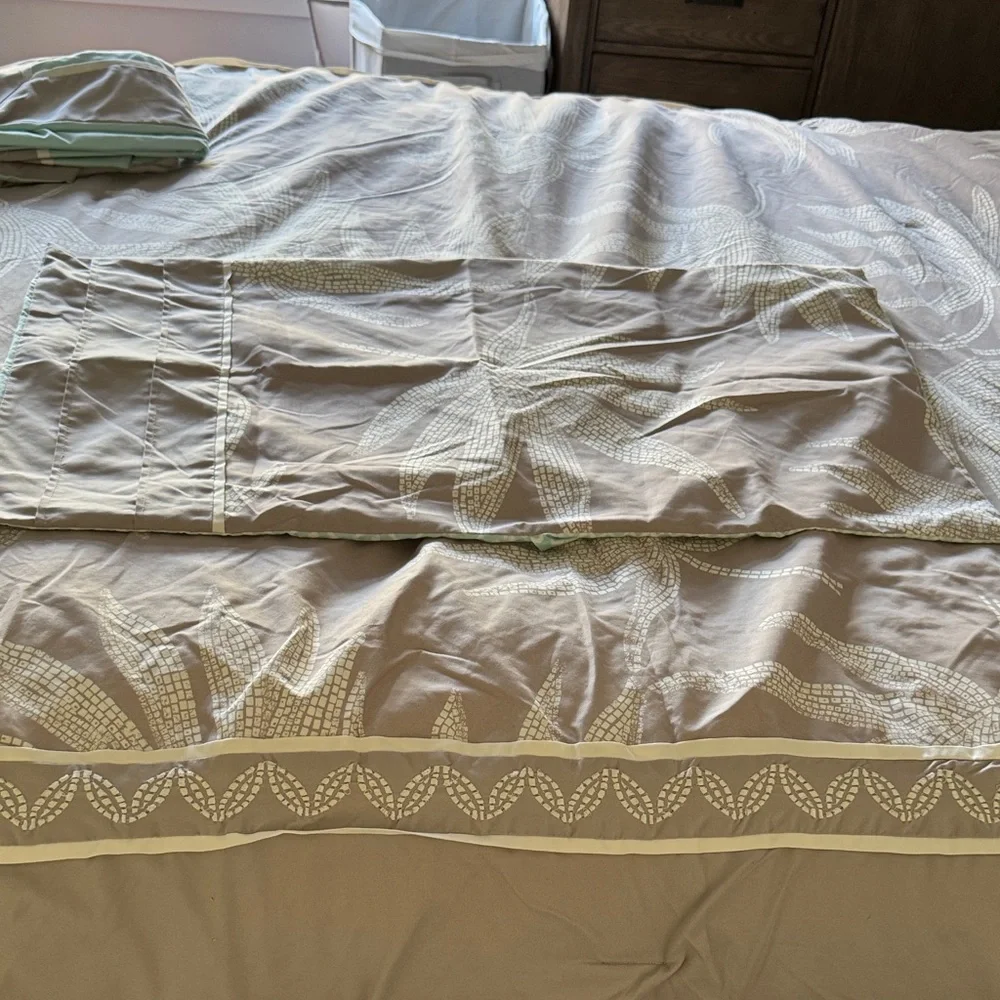 Palm Comforter Set